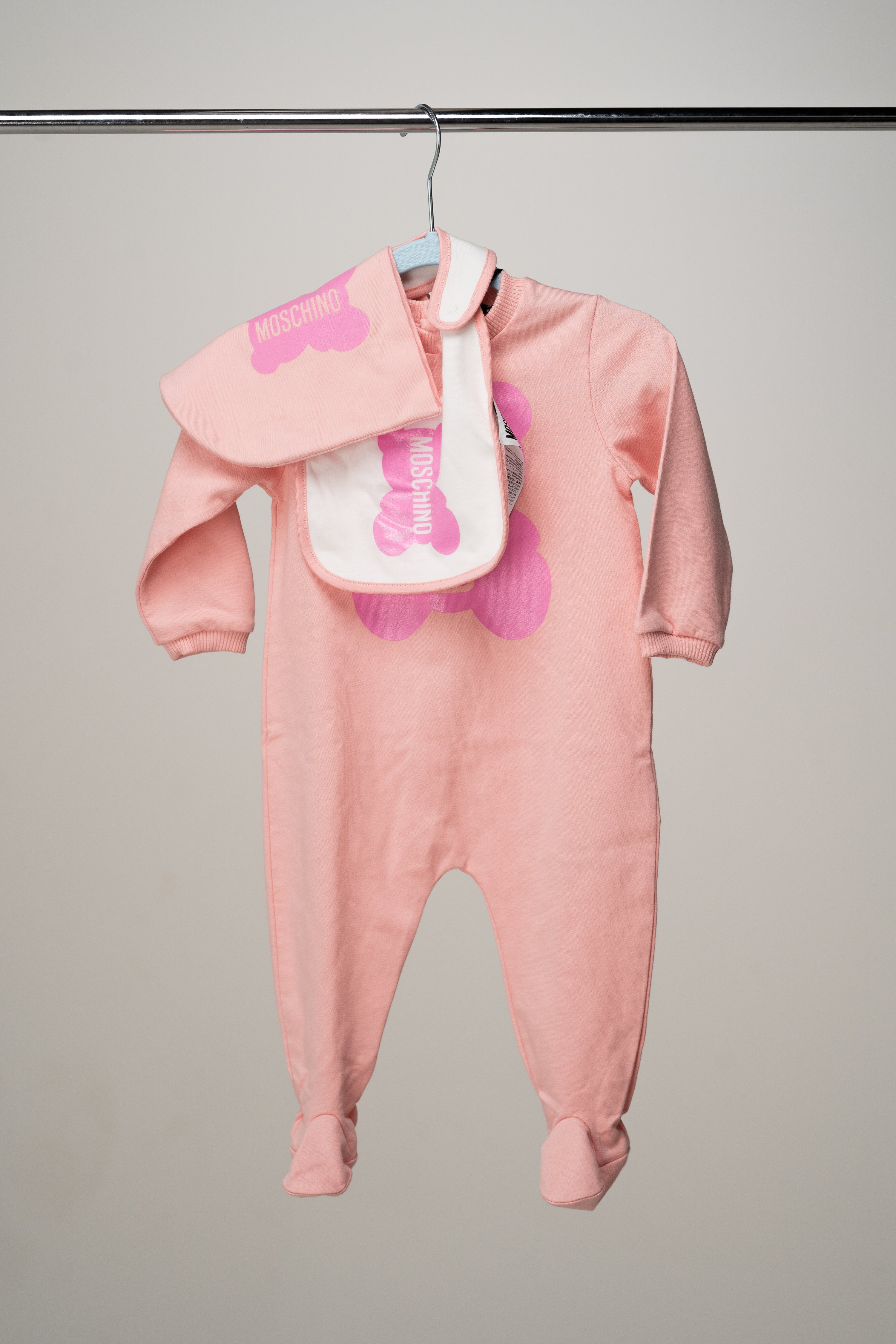 Moschino - Baby bodysuit with hat, bib & giftbox sugar rose